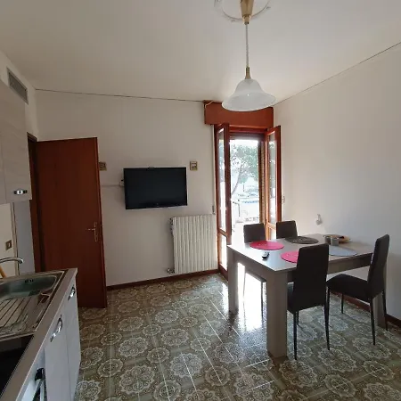 Lungolago Garibaldi Daire Peschiera del Garda